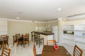 Image 30 - 868461