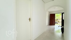 Image 31 - 868469