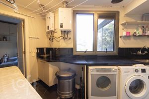 Image 21 - 868472