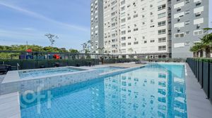 Image 17 - 868481