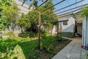 Image 29 - 868497