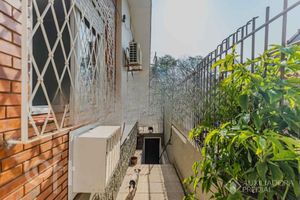 Image 30 - 868497