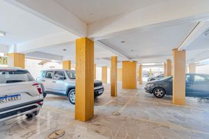 Image 31 - 868501