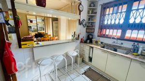 Image 13 - 868506