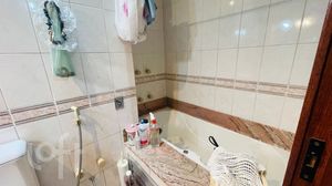 Image 29 - 868506