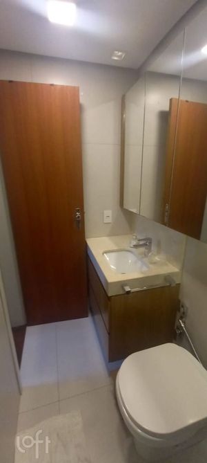 Image 7 - 868507