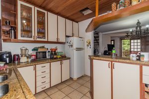Image 31 - 868511