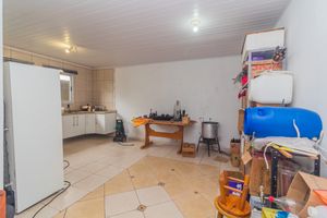 Image 45 - 868511