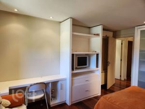 Image 31 - 868525