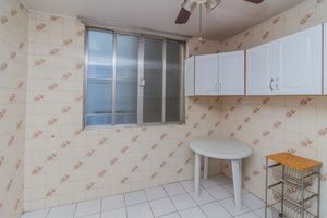 Image 20 - 868531