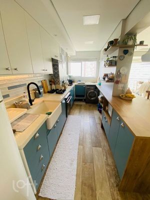 Image 19 - 868535