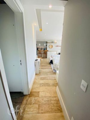 Image 13 - 868535