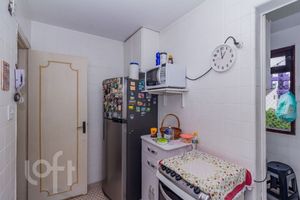 Image 19 - 868540