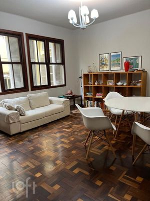Image 18 - 868558