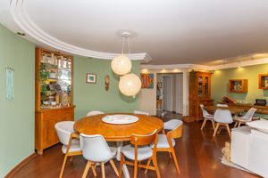 Image 16 - 868562