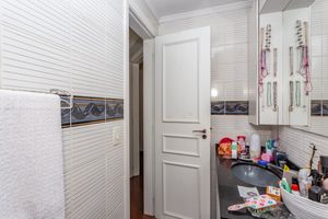 Image 44 - 868562