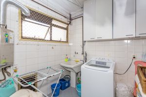 Image 62 - 868562