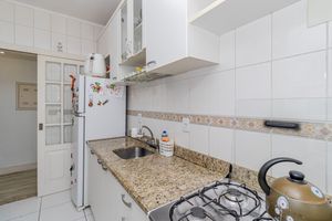 Image 22 - 868569