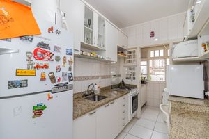 Image 20 - 868569