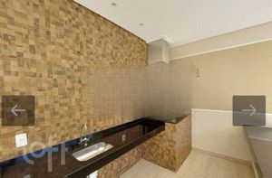 Image 9 - 868571