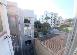 Image 6 - 868573