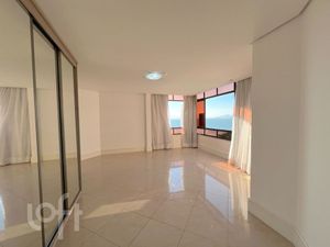 Image 6 - 868575