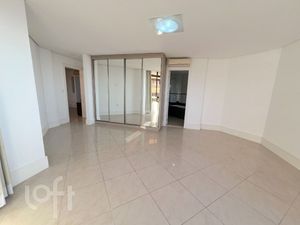 Image 8 - 868575