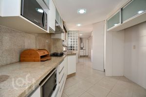 Image 20 - 868575