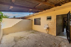 Image 15 - 868581