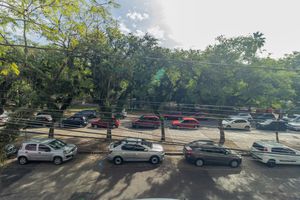 Image 11 - 868587
