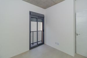 Image 13 - 868587