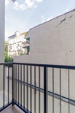 Image 15 - 868587