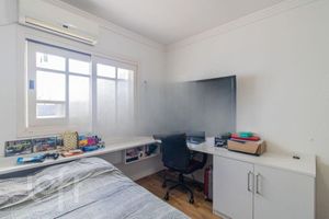 Image 15 - 868588