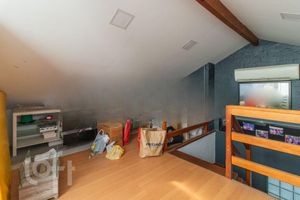 Image 31 - 868588