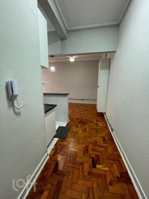 Image 8 - 868595