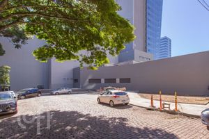 Image 36 - 868596
