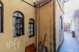 Image 26 - 868598