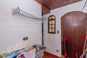 Image 22 - 868598