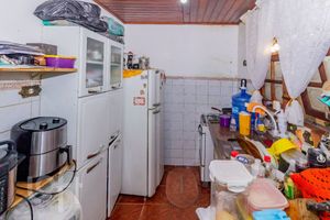 Image 21 - 868598