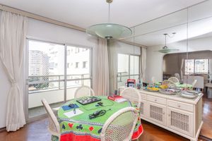 Image 13 - 868602