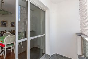 Image 16 - 868602