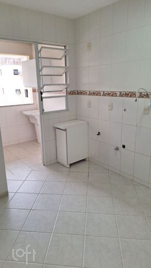 Image 8 - 868612