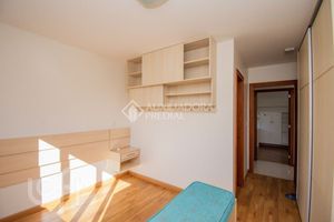 Image 17 - 868614