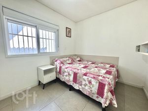 Image 19 - 868617