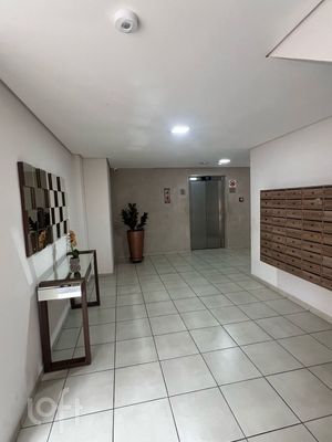 Image 10 - 868620