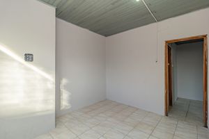 Image 4 - 868625