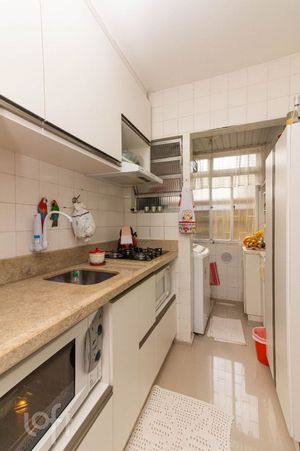 Image 6 - 868631