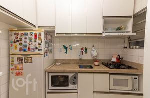 Image 5 - 868631