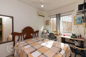 Image 11 - 868631
