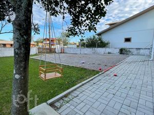 Image 25 - 868640